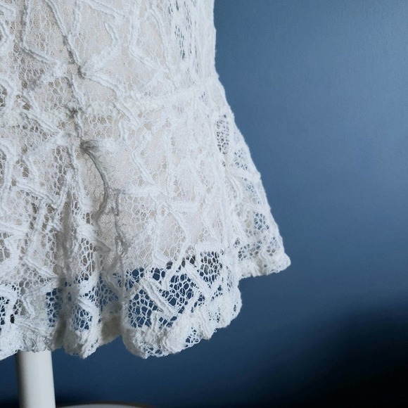 hinge Lace Peplum Crewneck Top - Picture 3 of 6